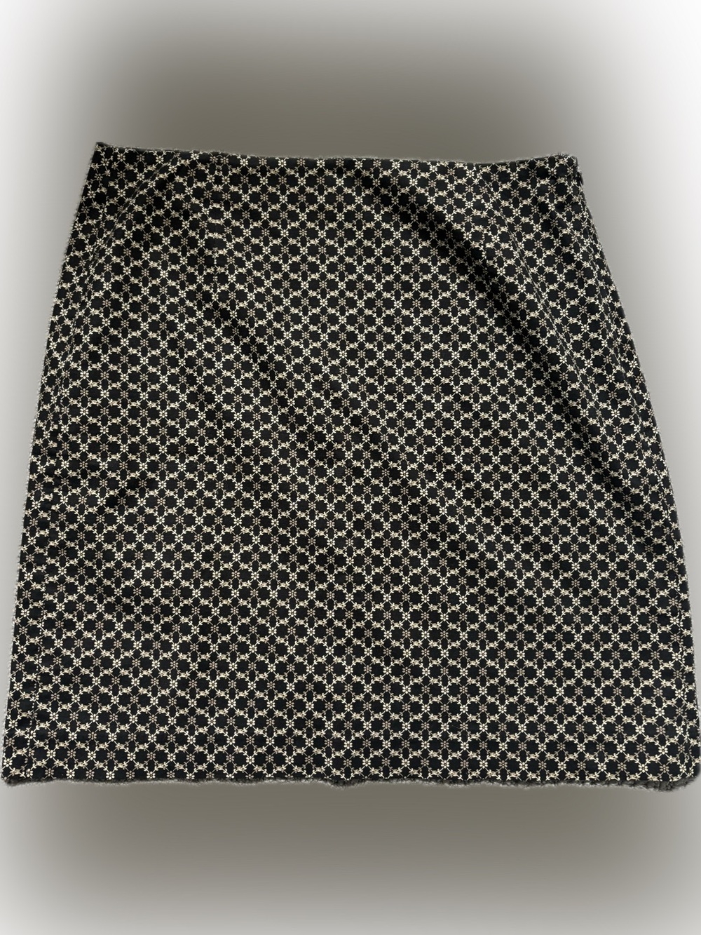 Ann Taylor Black and Cream Geometric Pencil Skirt